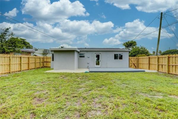 North Andrews Terrace, 411 NW 53rd St, Oakland Park, Florida 33309, image 1