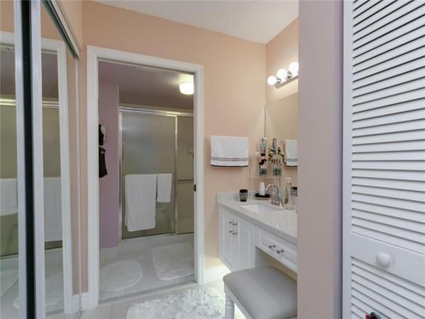 Sunrise Lakes 4, 2601 N Nob Hill Rd #403, Sunrise, Florida 33322, image 1