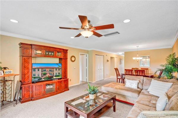 The Vistas Of Boca Lago, 21656 Juego Cir, Boca Raton, Florida 33433, image 3
