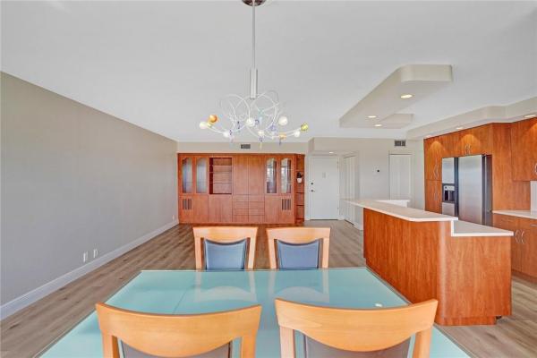 Country Club Towers, 2500 NE 48th Ln #704, Fort Lauderdale, Florida 33308, image 2