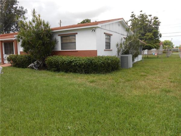 Lakewood Estates, 3035 NW 205th St, Miami Gardens, Florida undefined, image 1