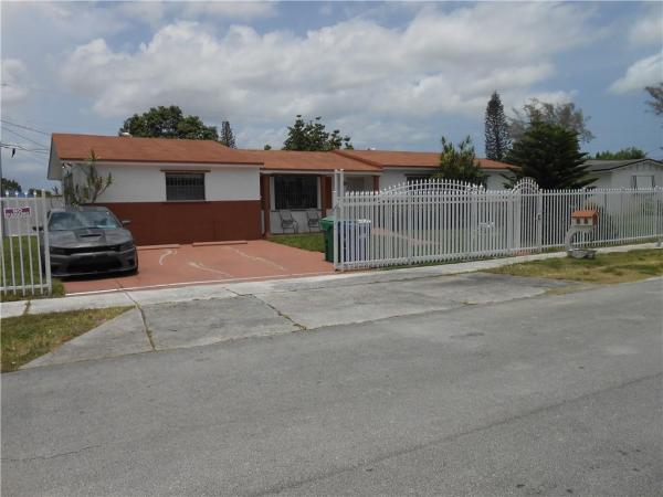 Lakewood Estates, 3035 NW 205th St, Miami Gardens, Florida undefined, image 2