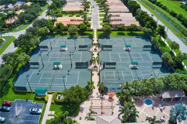 Villa Borghese, 13897 Via Nidia, Delray Beach, Florida 33446, image 2