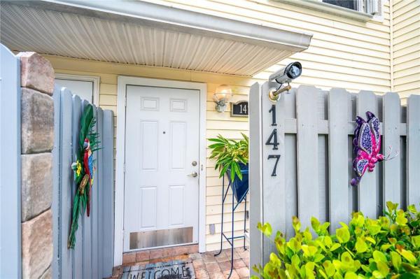Lakebridge Townhomes, 147 SW 3rd St, Pompano Beach, Florida 33060, image 1