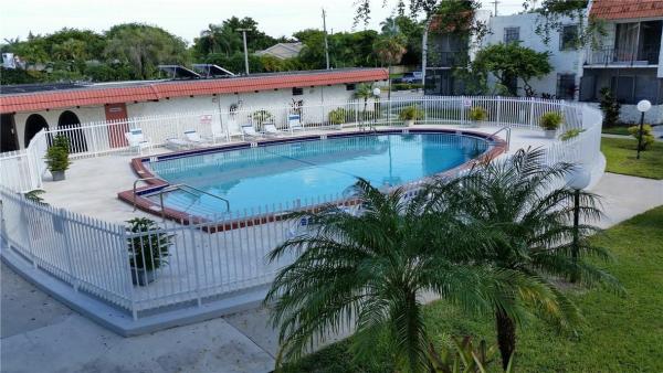 Casa Granada, 8701 SW 141st St #H1, Palmetto Bay, Florida 33176, image 1