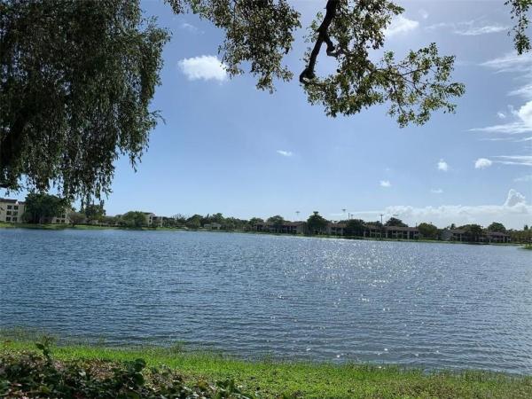 Lake Pointe, 217 Lake Pointe Dr #101, Oakland Park, Florida 33309, image 1