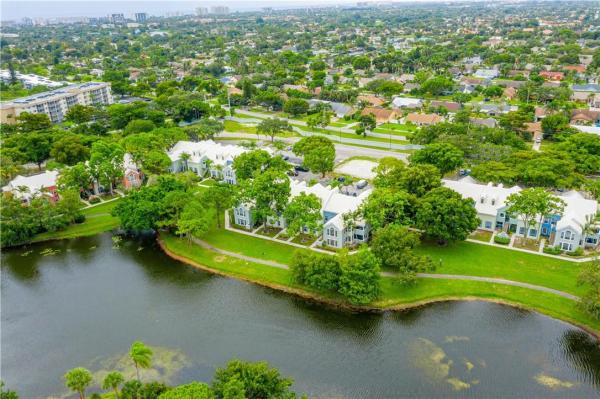 Bahia At Delray, 1215 Crystal Way #M, Delray Beach, Florida 33444, image 2