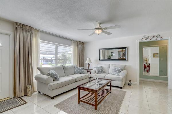 Leisureville, 360 NW 25th Ct, Pompano Beach, Florida 33064, image 2