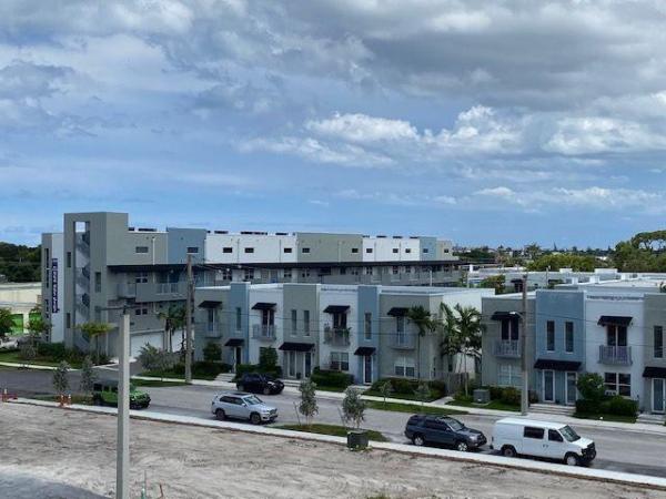Urban Village At 5th Ave, 410 NE 36th St #13, Oakland Park, Florida 33334, image 1
