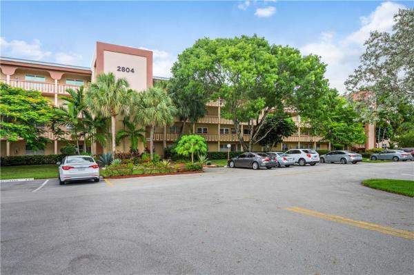 Victoria Village, 2804 Victoria Way #J1, Coconut Creek, Florida 33066, image 1