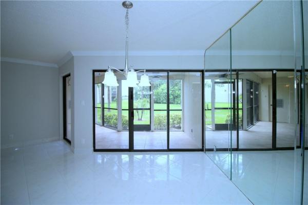 Camino Real Village, 5750 Camino Del Sol #102, Boca Raton, Florida 33433, image 3