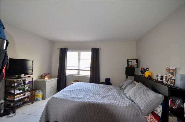 Manor Grove Village, 1950 N Andrews Ave #216D, Wilton Manors, Florida 33305, image 3