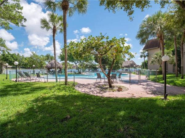 Coco Wood, 661 NE 195th St #305, Ives Estates, Florida 33179, image 2