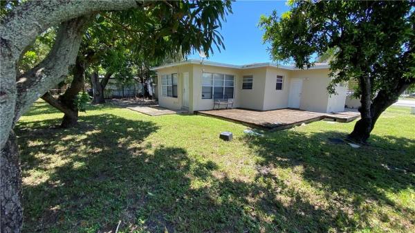 Fleetwood Gardens, 2045 NW 183rd St, Miami Gardens, Florida 33056, image 3