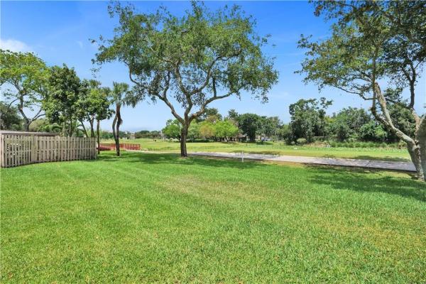 Tangerine Of Pine Island Ridge, 9430 Tangerine Pl #401, Davie, Florida 33324, image 2