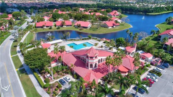The Lexington Club, 7704 Lexington Club Blvd #B, Delray Beach, Florida 33446, image 3