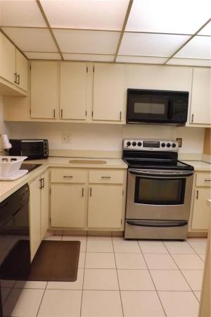 Isles Of Inverrary, 6475 W Oakland Park Blvd #308, Lauderhill, Florida 33313, image 2