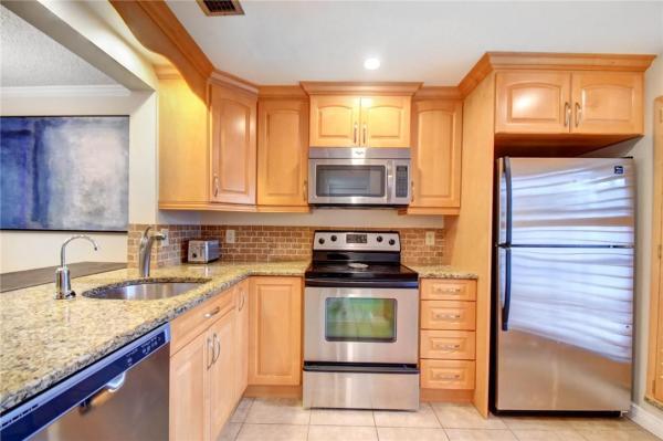 Meadowridge, 2257 SW 15th St #181, Deerfield Beach, Florida 33442, image 2