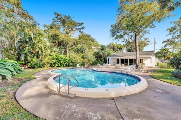 Townhouse Isles, 7 Hathaway Ln, Wilton Manors, Florida 33305, image 1