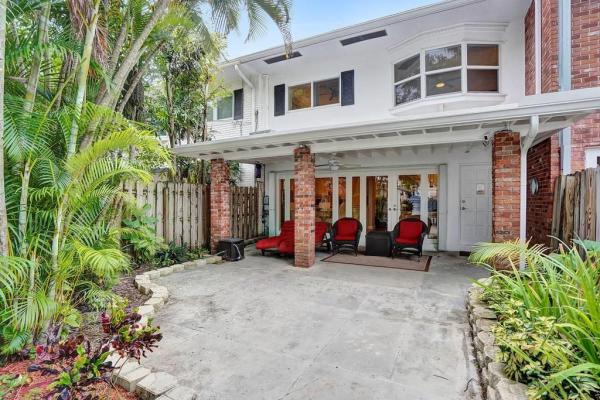 Townhouse Isles, 7 Hathaway Ln, Wilton Manors, Florida 33305, image 3