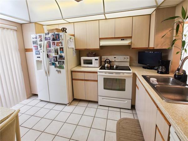 Wedgewood, 9302 Wedgewood Dr #E15, Tamarac, Florida 33321, image 1