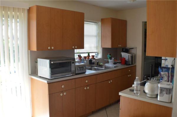 Red Road Manor At Carol City, 16922 NW 53rd Ct, Miami Gardens, Florida 33055, image 3