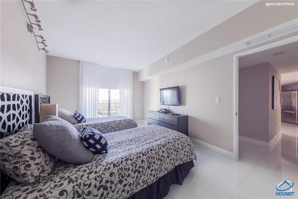 St Tropez On The Bay, 250 Sunny Isles Blvd #1805, Sunny Isles Beach, Florida 33160, image 1