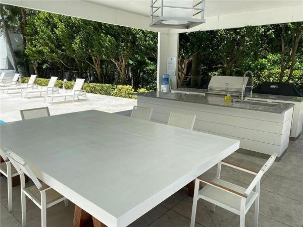 Grovenor House, 2627 S Bayshore Dr #607, Miami, Florida 33133, image 2