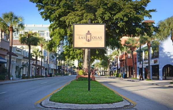 Townhouse Woods, 509 NE 19th St, Wilton Manors, Florida 33305, image 3