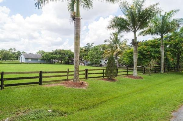 Seminole Ranches, 10782 58th Rd S, Lake Worth, Florida 33449, image 2