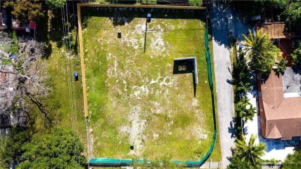 Bellaire, 102 NE 50th St, Miami, Florida 33137, image 2