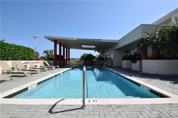 Island City Lofts, 2301 Wilton Dr #R208, Wilton Manors, Florida 33305, image 3