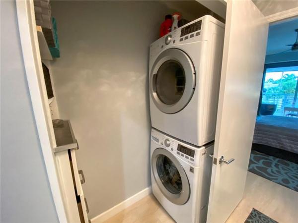 Island City Lofts, 2301 Wilton Dr #R208, Wilton Manors, Florida 33305, image 3