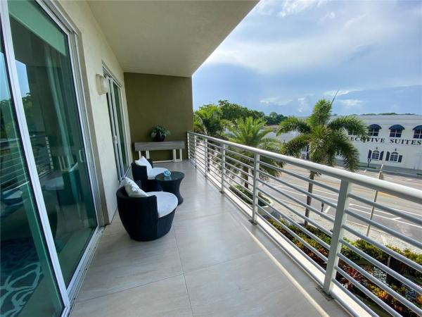 Island City Lofts, 2301 Wilton Dr #R208, Wilton Manors, Florida 33305, image 1
