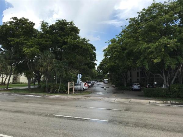 Plantation Pines, 471 N Pine Island Rd #406D, Plantation, Florida 33324, image 1