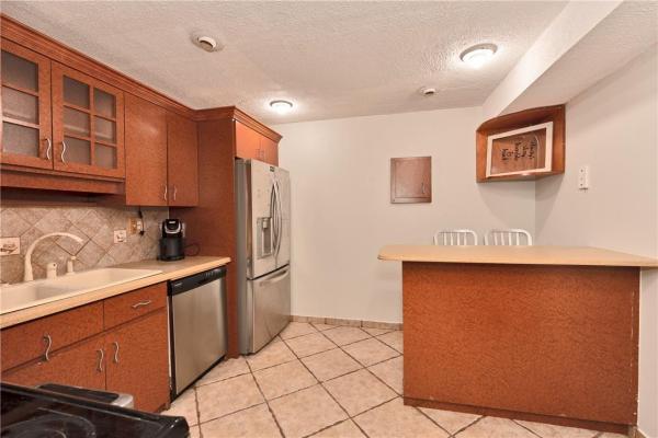 Winston Towers 500, 301 174th St #M-10, Sunny Isles Beach, Florida 33160, image 1