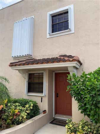 The Provinces Of Pierpointe At Pembroke Lakes, 11680 NW 11th St, Pembroke Pines, Florida 33026, image 1