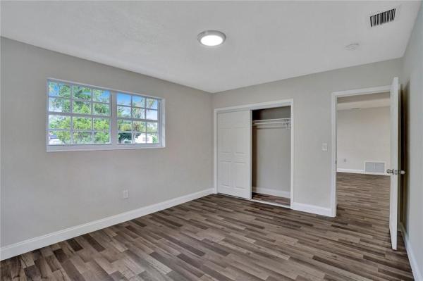 Gia Manor, 130 NE 175th St, Miami, Florida 33162, image 1