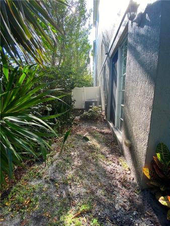 Manor Oaks Townhomes, 2685 NE 9th Ave #1, Wilton Manors, Florida 33334, image 3