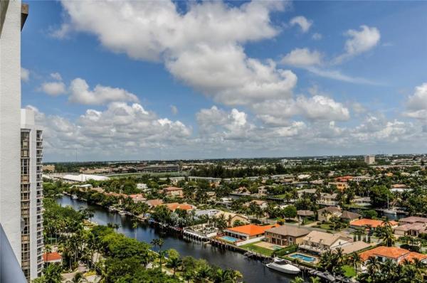 Harborside At The Waterways, 3640 Yacht Club Dr #1702, Aventura, Florida 33180, image 2