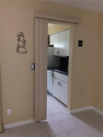 Town & Country, 1431 S 14th Ave #112, Hollywood, Florida 33020, image 1