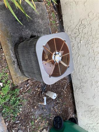 320 SW Colesbury Ave, Saint Lucie Village, Florida 34953, image 1