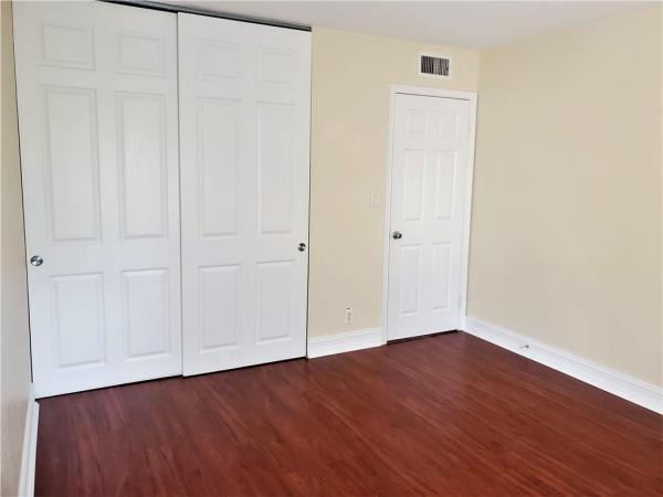 Pelican Point At Boynton Beach, 525 SW 1st Ct, Boynton Beach, Florida 33435, image 2
