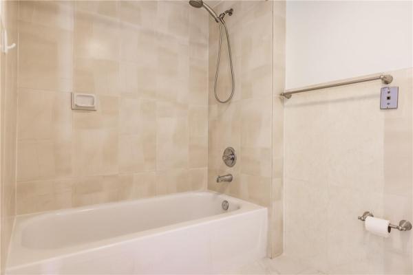 Winston Towers 600, 210 174th St #2317, Sunny Isles Beach, Florida 33160, image 1