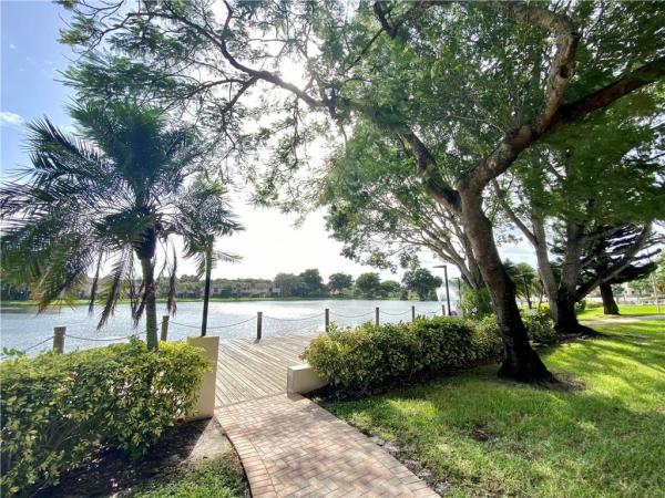 Karanda Village 3, 3803 Cocoplum Cir, Coconut Creek, Florida 33063, image 1