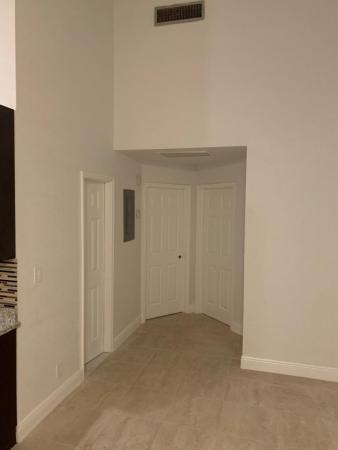 Orchard Lake Townhouses, 5509 NW 24th St, Lauderhill, Florida 33313, image 2