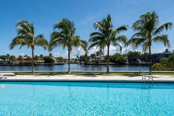 Bermuda Cay, 621 E Woolbright Rd #101, Boynton Beach, Florida 33435, image 1