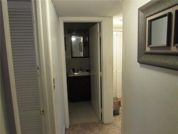 Town & Country, 3739 NW 20th St #505, Lauderdale Lakes, Florida 33311, image 2