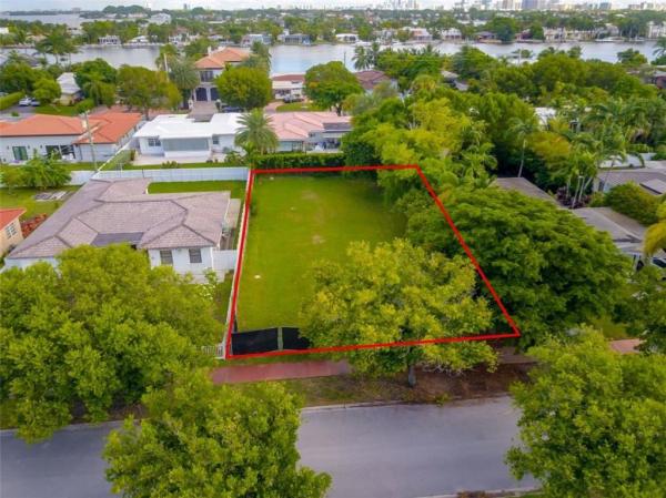 Normandy Golf Course, 535 Fairway Dr, Miami Beach, Florida 33141, image 1