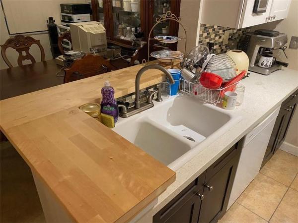LakeView Club, 2803 N Oakland Forest Dr #107, Oakland Park, Florida 33309, image 1